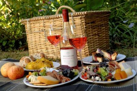 picknickmand fles wijn